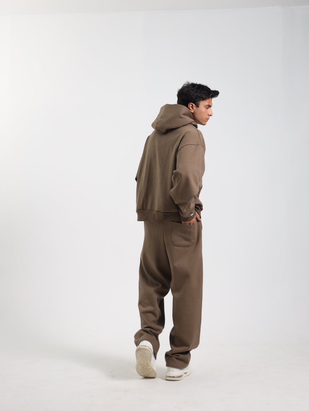 Nevermind Essentials volume I | Brown Hoodie fleece Co-ord set.