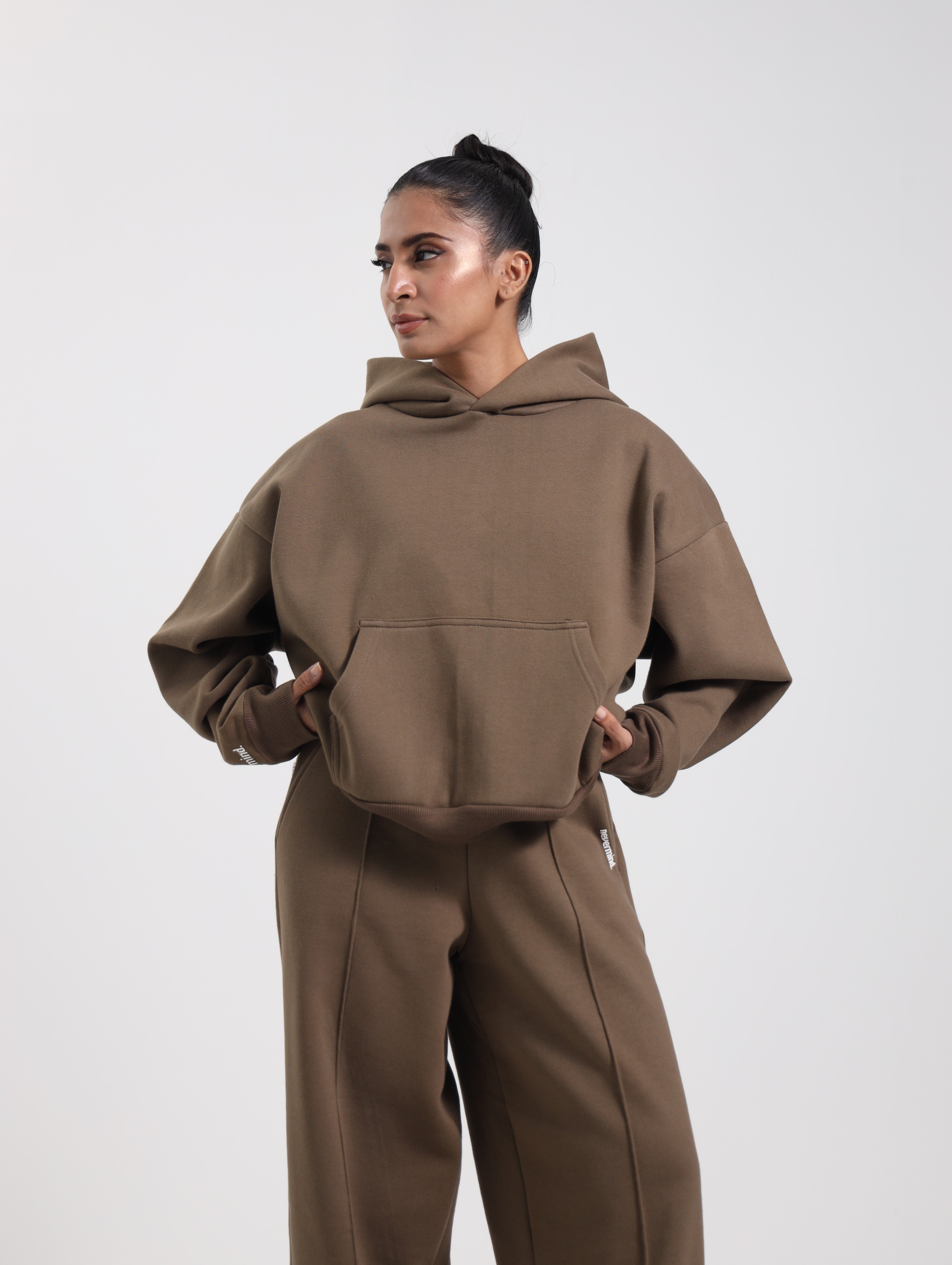 Nevermind Essentials volume I | Brown Hoodie fleece Co-ord set.