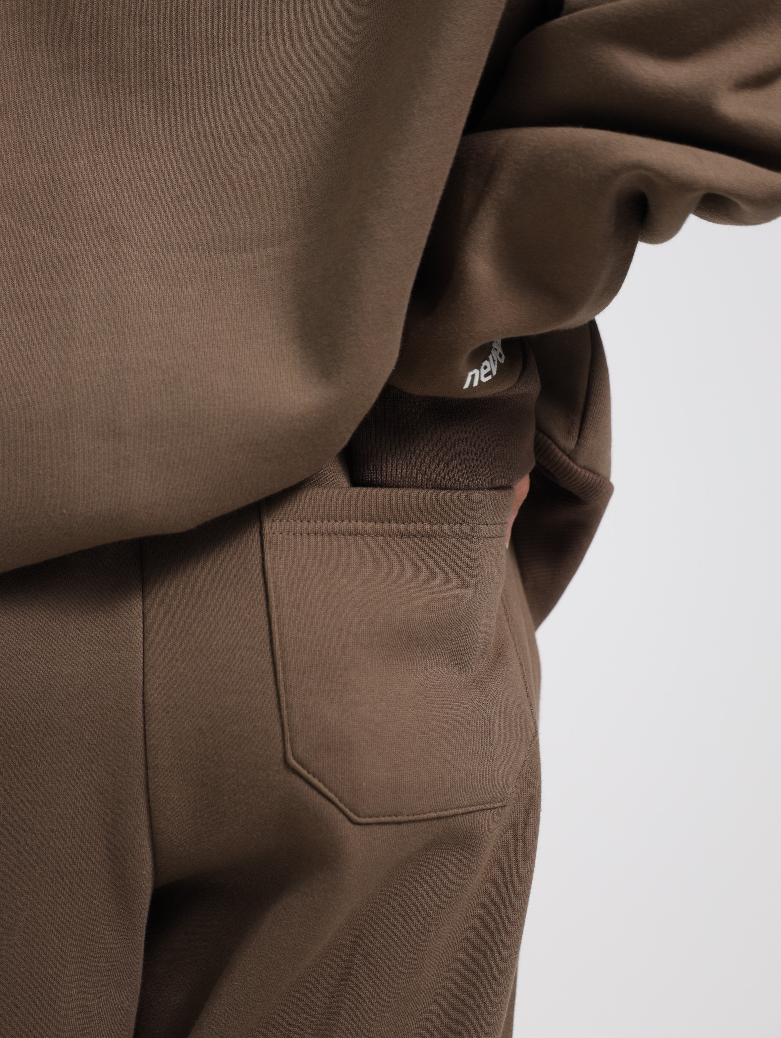 Nevermind Essentials volume I | Brown Wide legged Pant