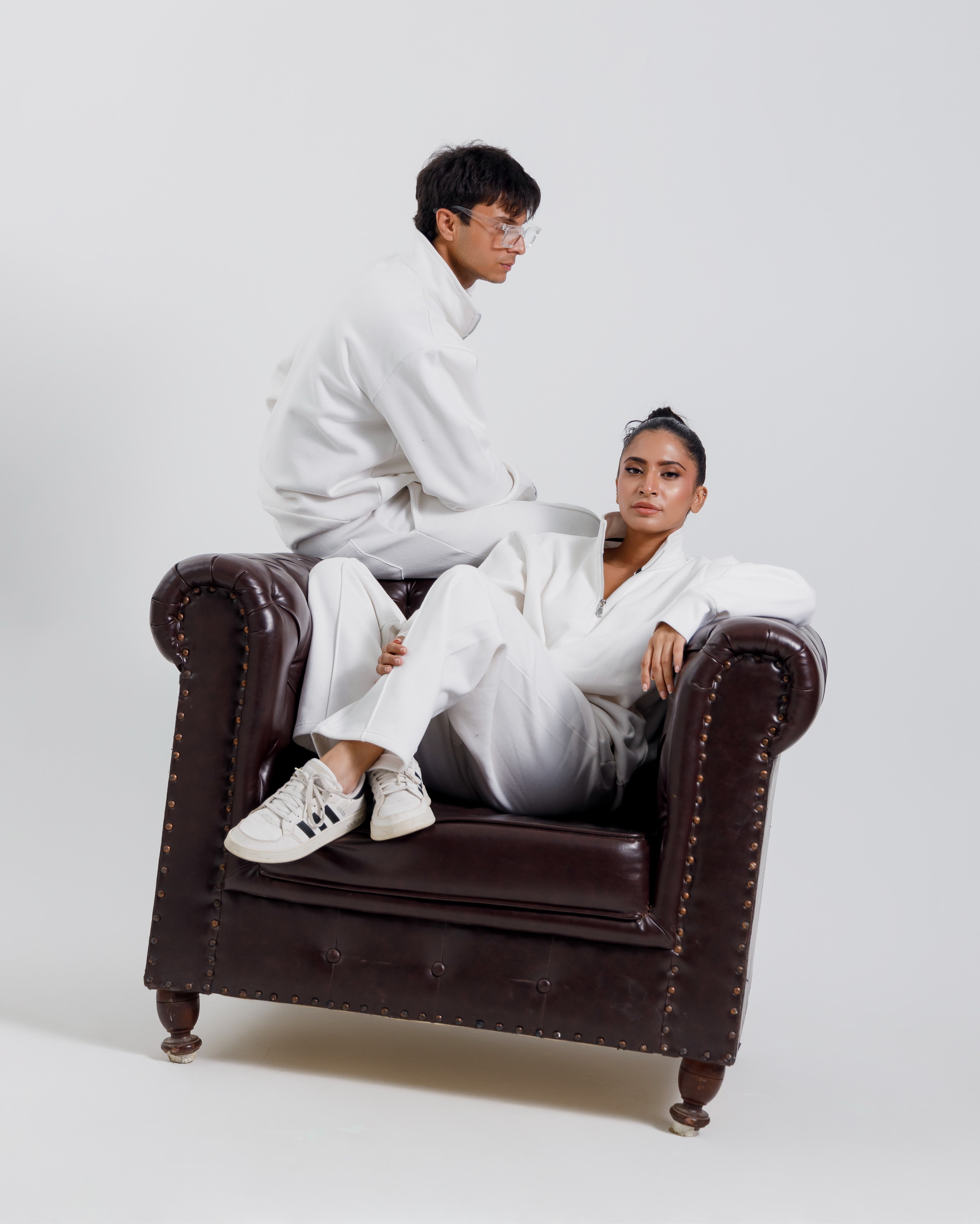 Nevermind Essentials volume I | White Sweatshirt fleece Co-ord set