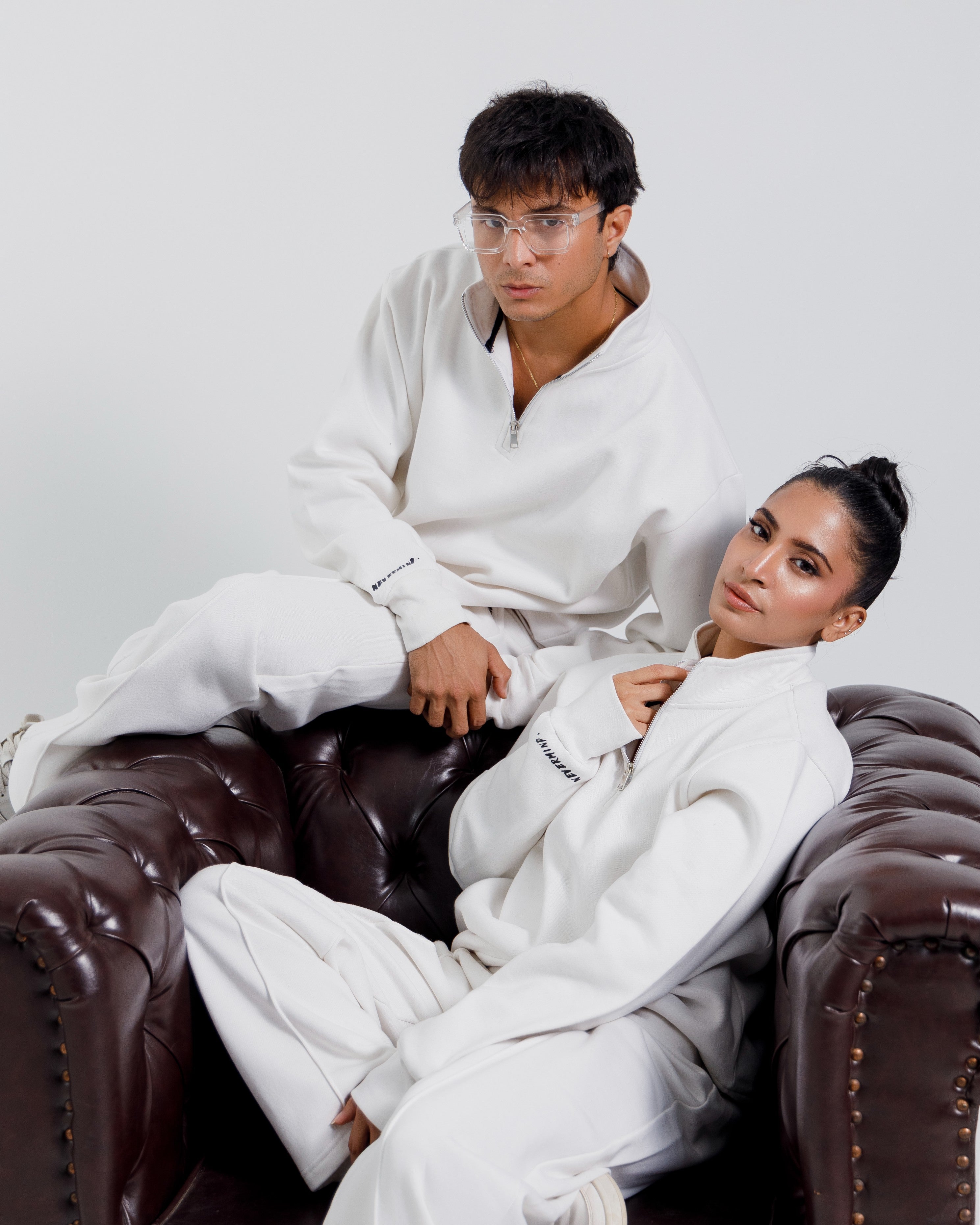 Nevermind Essentials volume I | White Sweatshirt fleece Co-ord set